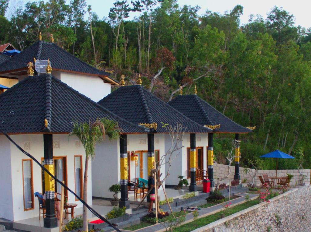 Prasi Sunset Bungalows - Nusa Penida Island