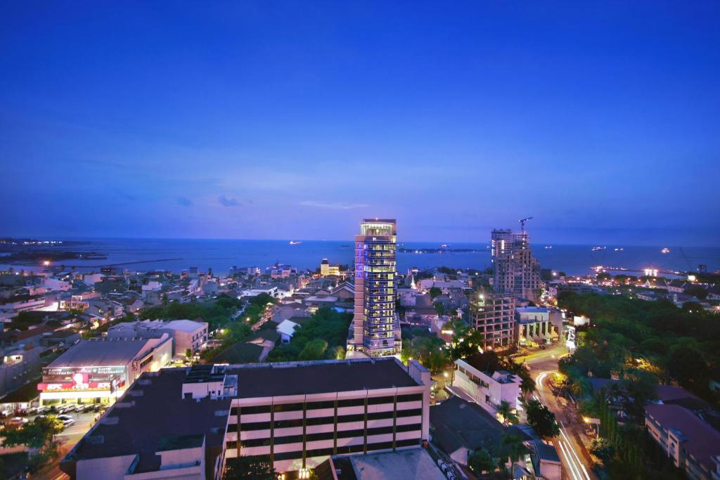 Aston Makassar Hotel & Convention Center - Makassar