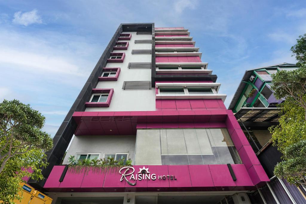Raising Hotel Panakkukang Makassar By LIFE - Makassar